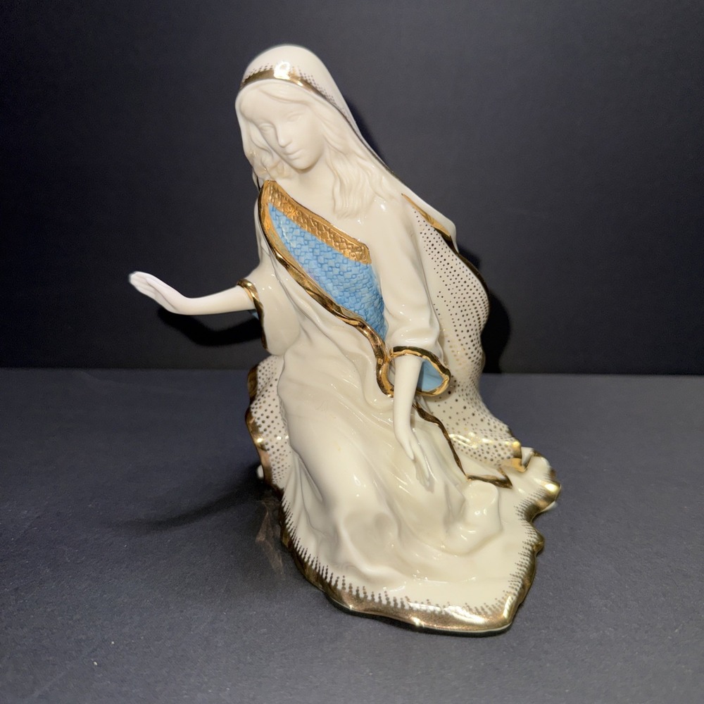 Lenox First Blessing Mary Figurine Nativity Porcelain Christmas Gold Trim